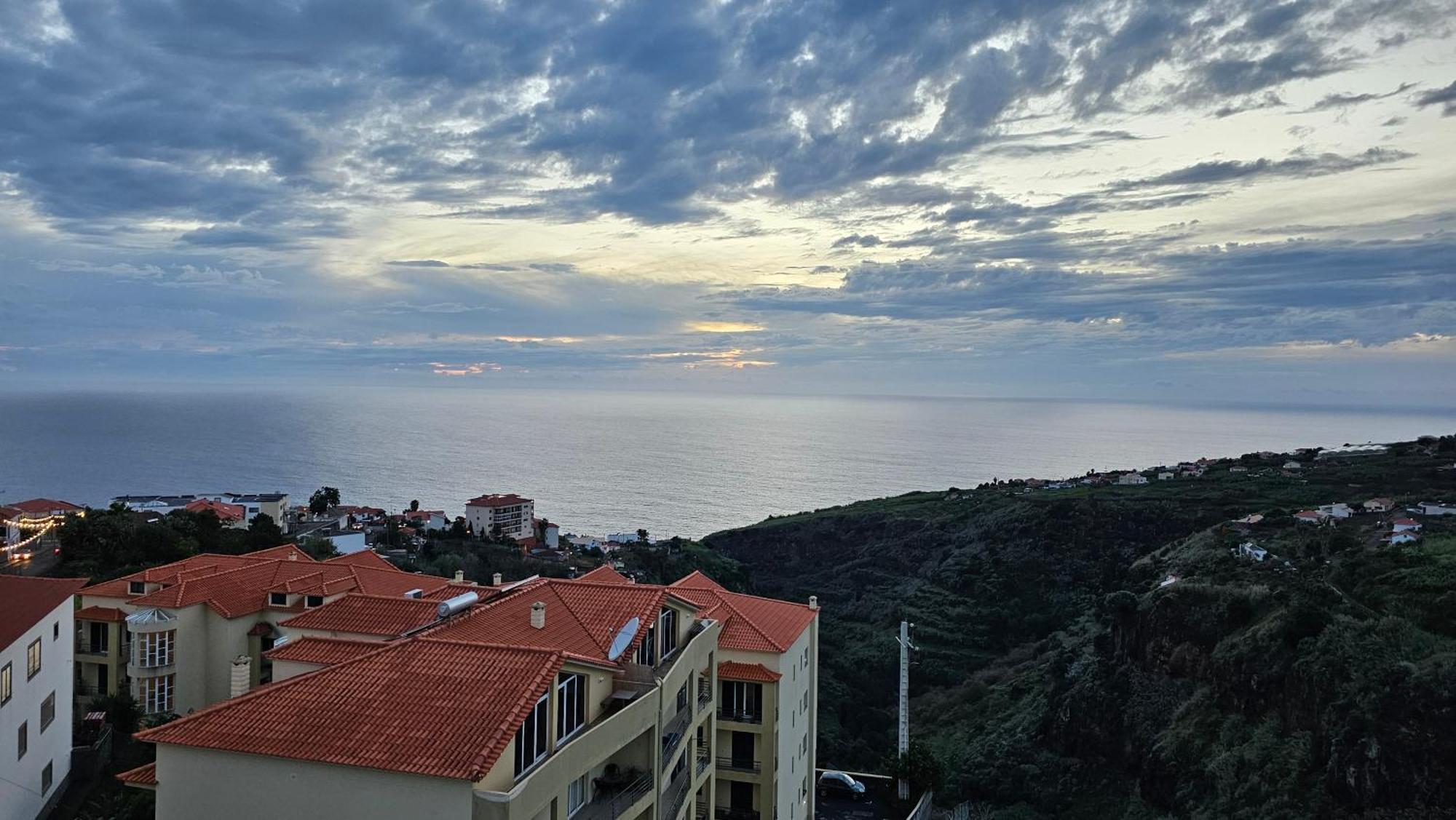 Sunset Star With Sea View Apartment Calheta  Exterior photo