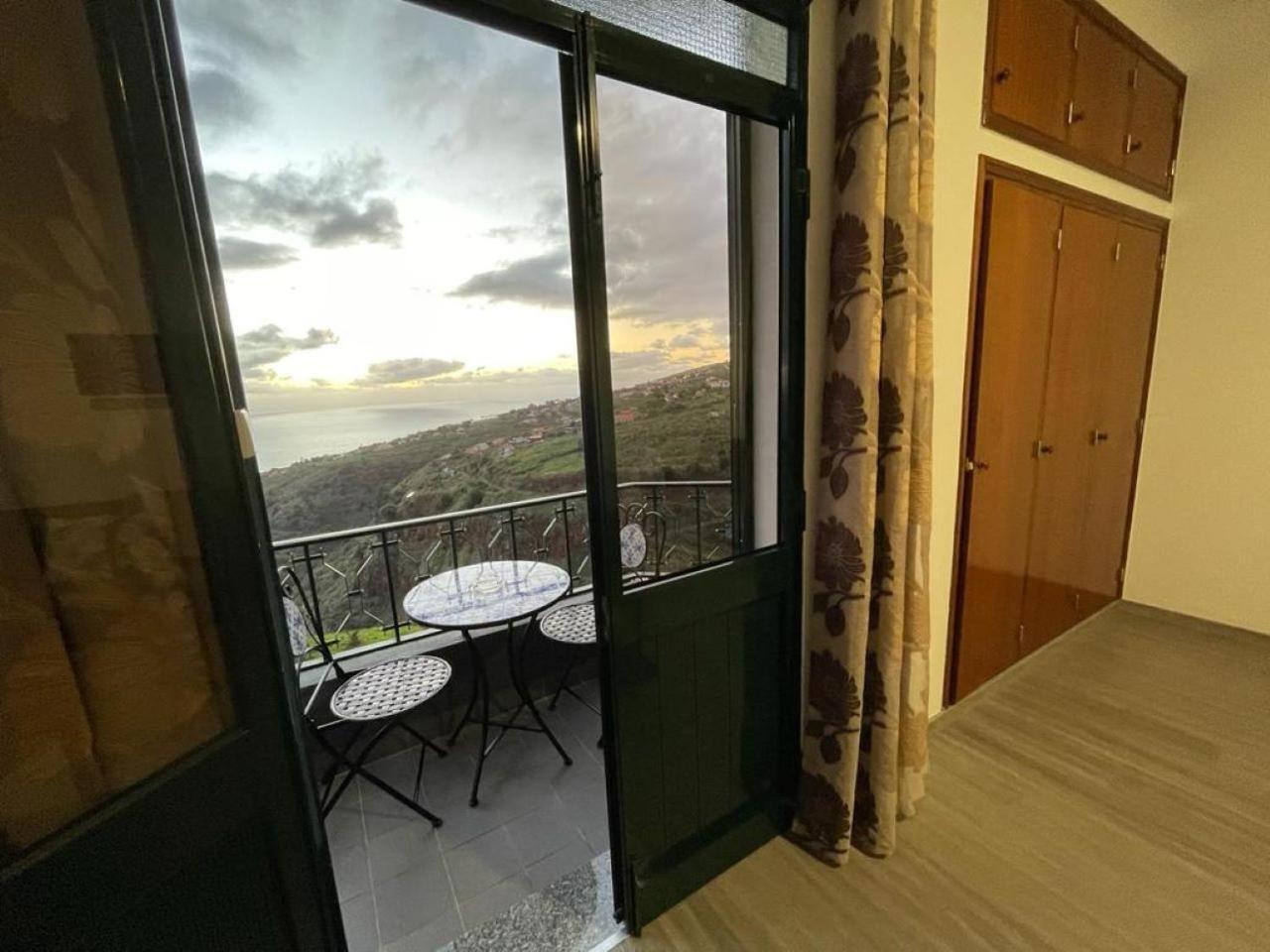 Sunset Star With Sea View Apartment Calheta  Exterior photo
