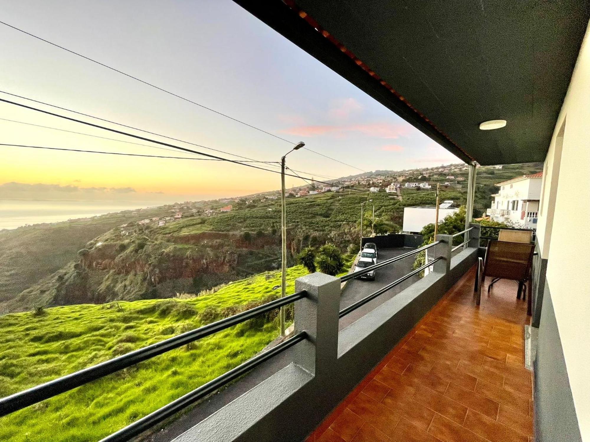 Sunset Star With Sea View Apartment Calheta  Exterior photo
