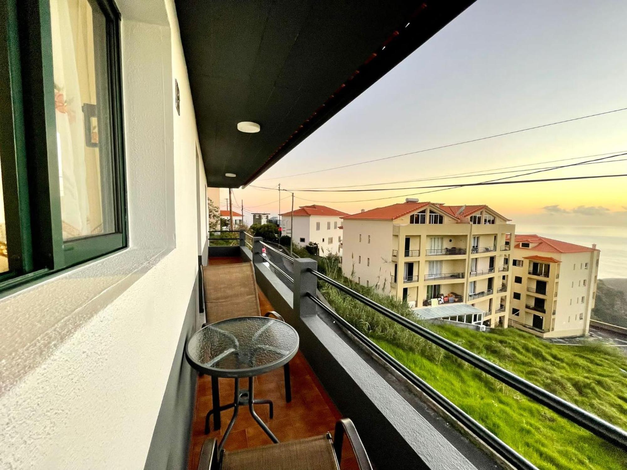 Sunset Star With Sea View Apartment Calheta  Exterior photo