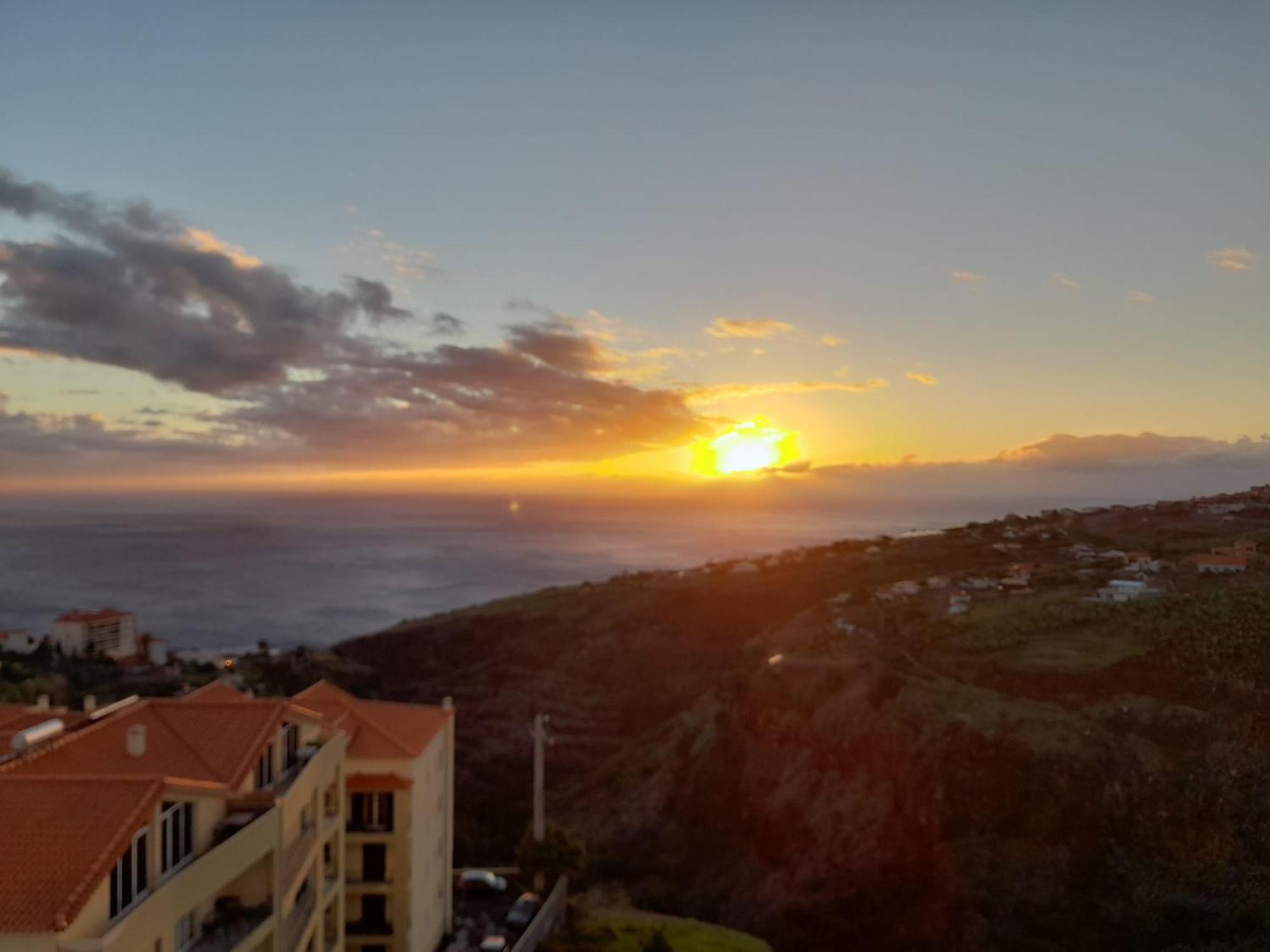 Sunset Star With Sea View Apartment Calheta  Exterior photo