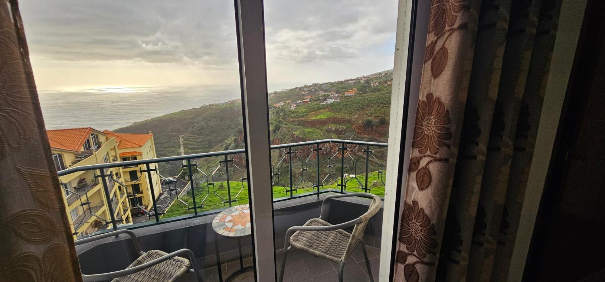 Sunset Star With Sea View Apartment Calheta  Exterior photo